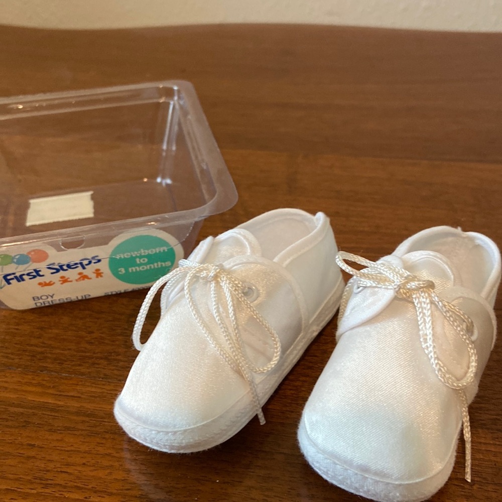 Satin Infant Walker Shoes in White with Bow Tie